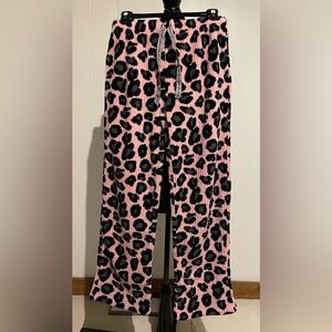 Faded Glory, Pink & Black Patterned lounge, pajama Pants, leopard print NWOT